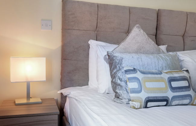 London Heathrow Living Holywell Serviced Houses - Photo 56