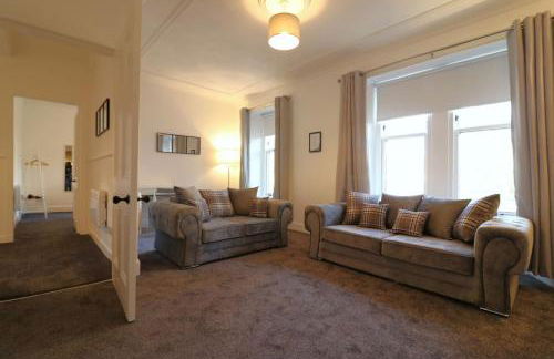 Modern 2 Bedroom Cottage Flat - Foto 28
