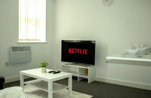 Spacious 2BR Apartment with Superfast Wi-Fi, FREE PARKING, NETFLIX & PS5 - Foto 1