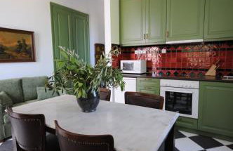 Metohi Georgila - Foto 76