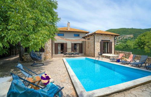 Villa Terra, private, luxury villa with pool 10 mins drive from the beach - Foto 2