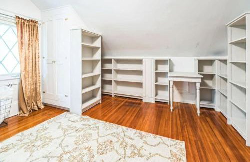 Massive 6 bedroom home with a Pool - Foto 19