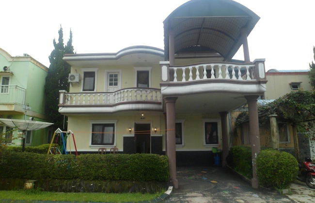 Villa Kota Bunga Protea - Photo 1