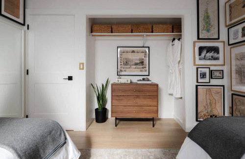 Historic Cottage + Modern Luxury • Walk to Capitol - Foto 12