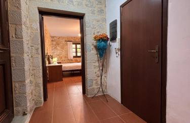 Electra Stone Suite - Photo 33