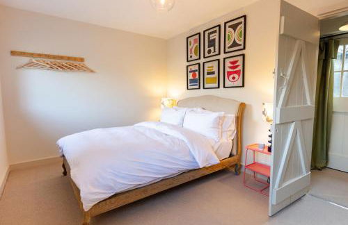 Stable Flat on Gorgeous Rural Farm - Photo 14