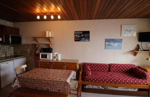 Studio cabine rénové au pied des pistes, balcon, parking – Auris en Oisans - FR-1-297-68 - Foto 4