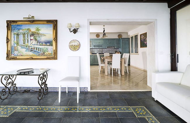 Exclusive Villa With Panoramic Swimming Pool and Hot Tub, Near the Sea - Foto 20