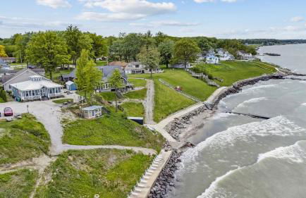 Lakefront Beach House - Sauna & Steam Pod Retreat - Foto 1