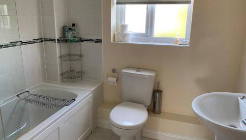 Cheerful 3 bedroom home close to beach and High St - Foto 5