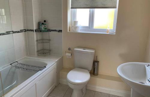 Cheerful 3 bedroom home close to beach and High St - Foto 5