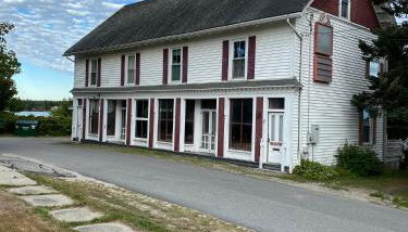 Harbor House Hotel by Umaniii in Jonesport Maine - Foto 3