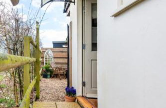 Peaceful country cottage in a rural location near Norfolk Broads 2 double bedroom - Foto 5