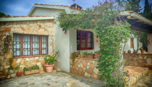 Chalet Tres Mares, Cala Millor - Foto 1, Garden, Garden view