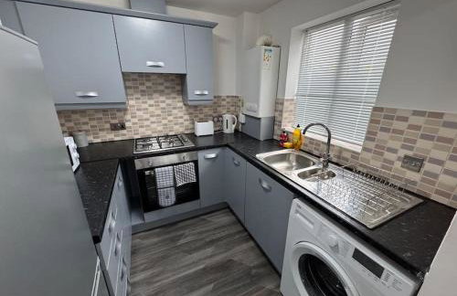 The Modern Balcony Apartment - 2 Bed 1 Bath Private Parking - Foto 9