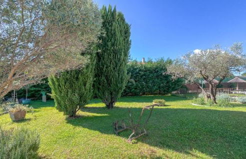 Awesome Home In Aramon With Outdoor Swimming Pool - Foto 12