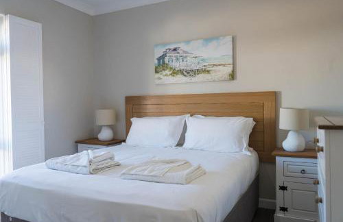 Stone's Throw Away from the English Channel! -Family and Dog Friendly - Foto 7