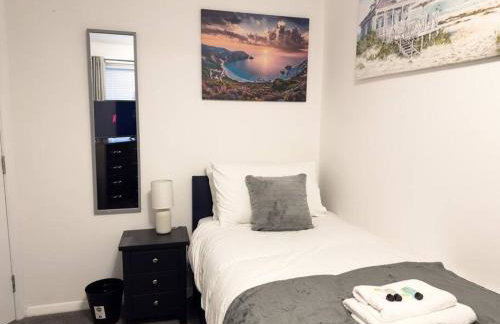 Immaculate 5 Bedroom House - Foto 36