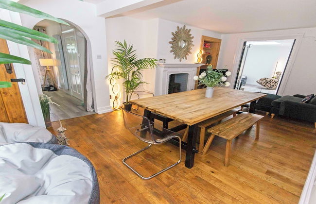 Bag-end House 7 Bedrooms, Sleeps 14, Hot Tub - Foto 6