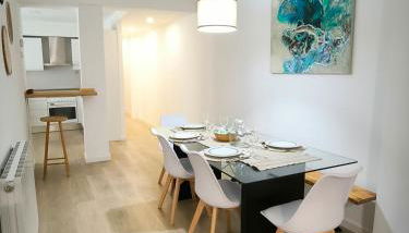 Las Torres del Centro by Alogest - parking opcional - Foto 3