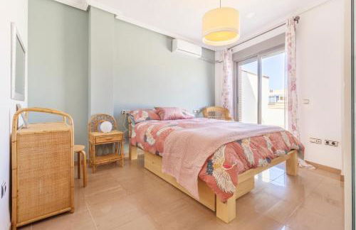 Penthouse in the Sun - Foto 18