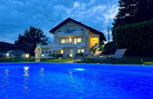 Amazing Apartment In Pologi - Foto 1