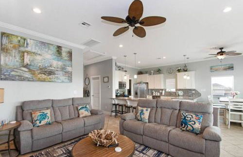 "The Ocean Aire" , 30 secs from the sand! - Photo 30