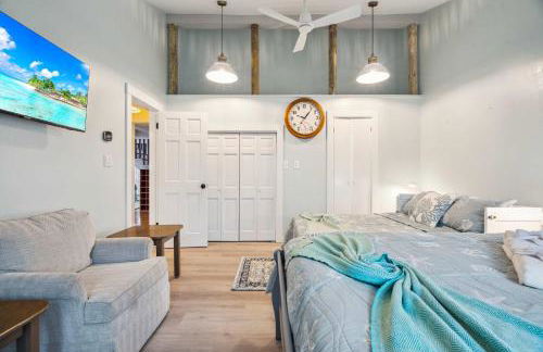 Beach Plum Cottage Steps to Beach Loft AC - Foto 23