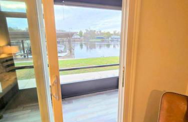 St. Johns Riverside Retreat - Photo 6