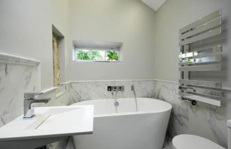 Upside house Beautiful 5 bedroom house sleeps 13 with hottub, games room and garden near Bath - Foto 32