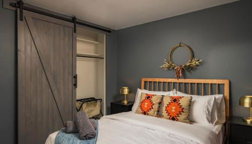 NEW Modern, Luxury Home with Hot Tub, Gym, Sauna, and 12 Minutes to Denver - Foto 3