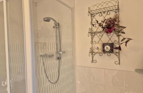 Lovely Little Garden Cottage, Tamar Valley, Cornwall - Photo 13