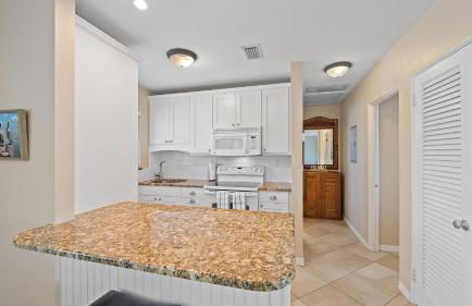 Las Hermanas 3 - Foto 18