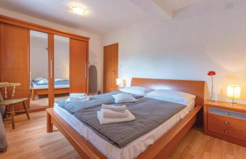 Amazing Home In Turjaci With Wifi - Foto 32