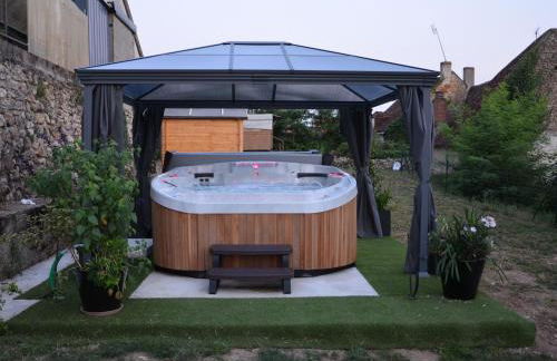 Charmant gîte au cœur du Berry avec jacuzzi et terrasse - FR-1-591-757 - Foto 6