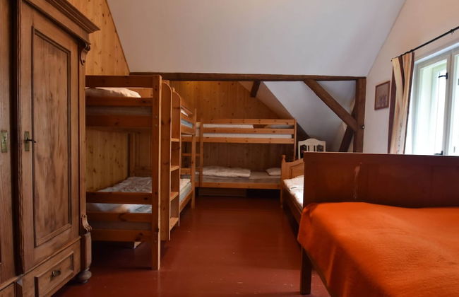 Spacious Holiday Home in Zlata Olesnice - Foto 5