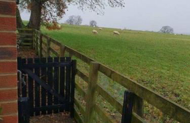 The Old Telephone Exchange - surrounded by fields! - Photo 25