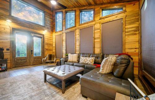 Romantic 1BR Cabin in Broken Bow HotTub, FirePit - Foto 9