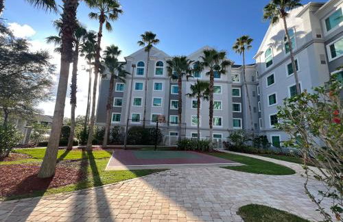 Condo near Disney-free shuttle to all theme parks - Foto 9