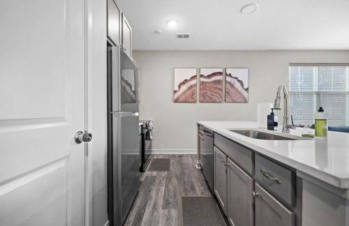 IRIE Living Refresh Kg 2Bd Gym Pool BRAND NEW - Foto 17