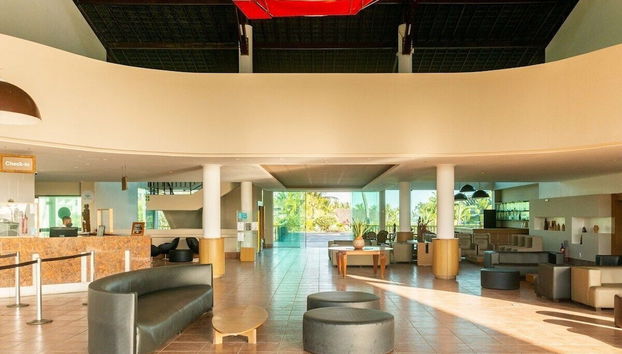 Beach Class Resort - Photo 2, Hall