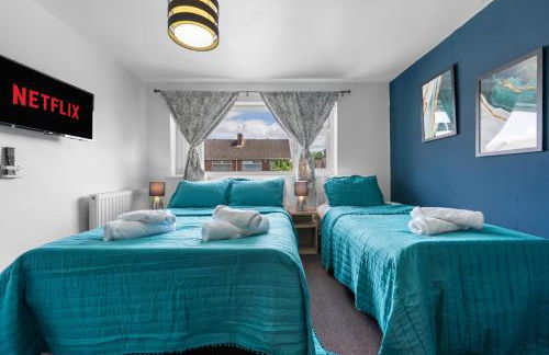 Practical Stays for Serious Workdays - Foto 23