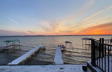 Cast away with kayaks a game room a fire pit and views - Foto 31