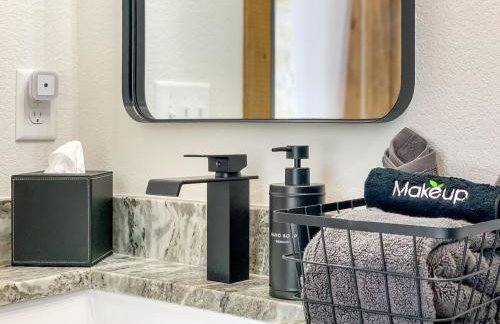 Romantic Red Room - Adults Only Couples' Retreat - Foto 21