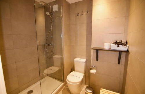 Glasir Homes Barcelona - Photo 22