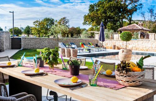 Villa Art Renata with Pool & Sauna - Photo 57