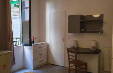 Appart chartreux baignoire massante ,à 3 minutes du centre en bus! 2 étoiles Atout France - Foto 16