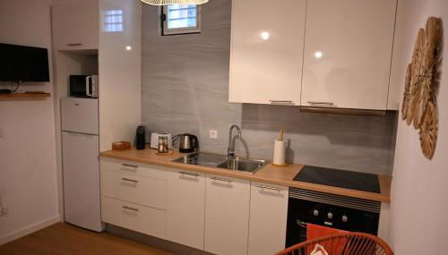 Downtown Cosy - Photo 3