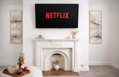 The Larkhall Retreat- Bath Quiet Village Near City Centre - Photo 1