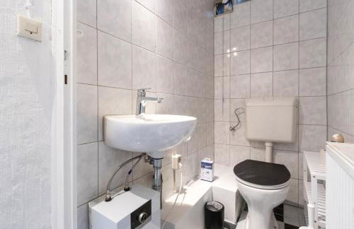 Monteurwohnung für 5 Personen mit 3 Schlafzimmern - Foto 20